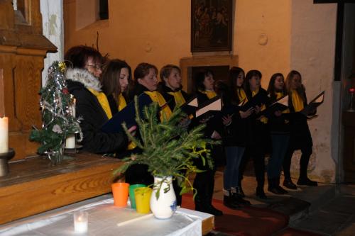 Zpívání vánočních koled v kostele sv. Petra a Pavla